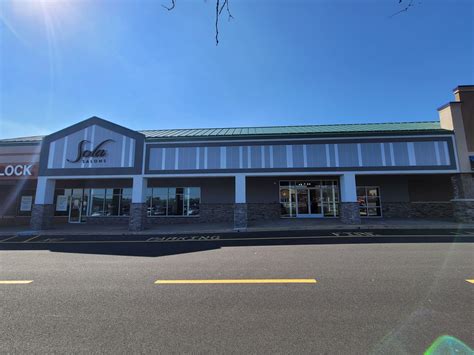Sola Salons - Langhorne Shopping Center - Laminators Inc.