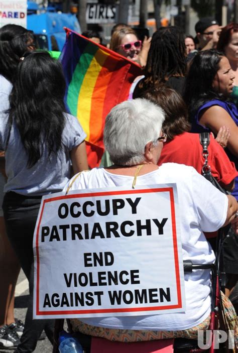 Photo Demonstrators Protest War On Women S Rights In Los Angeles