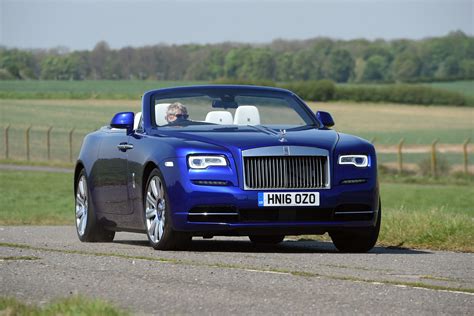 Rolls Royce Dawn Convertible 2017 Pictures Carbuyer