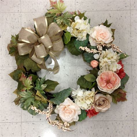 Early Fall grapevine wreath | Fall grapevine wreaths, Fall grapevine, Floral wreath