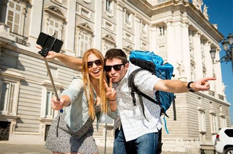 3 Tips Bikin Travelling Selfie Jadi Sempurna Hai