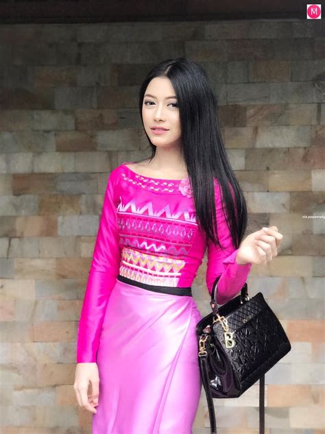 Su Hlaing Win Facebook Sensation Model Dancer Perkumpulan Wanita