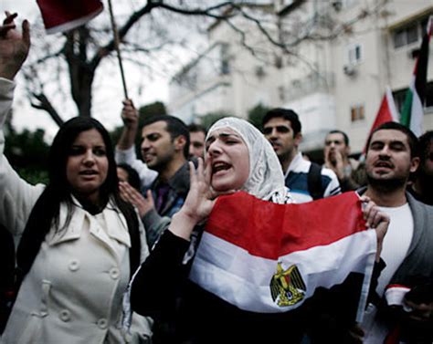 3 000 egyptian women protest violence by police soldiers trend az