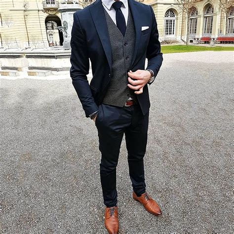 New Arrival Men Suit Street Style Slim Fit Men Suits Prom Smart