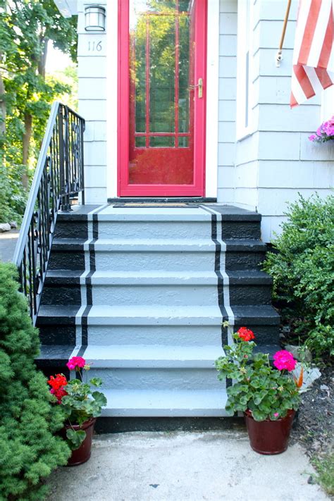 The sophisticated design of the windows will be perfect for a traditional house. 11 Quick and Easy Curb Appeal Ideas That Make a Huge ...