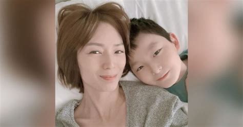 Jacelyn Tay Son Explains Unconditional Love To Her