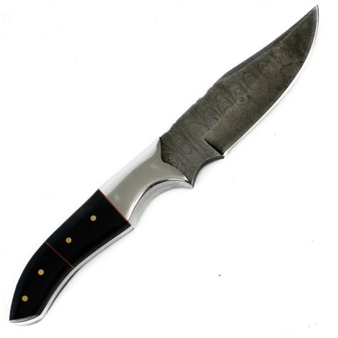 Skinning Knife Hunting Knife High Carbon Damascus Steel Blade