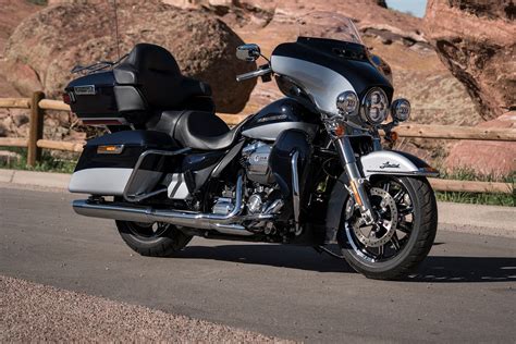 2019 Ultra Limited Low Motorcycle | Harley-Davidson Middle East/North ...