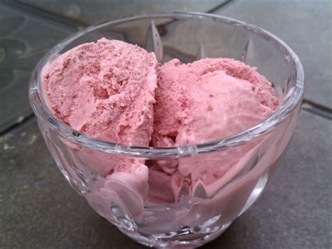 If you use vour own recipe, be sure it yields iii quarts or less. Raspberry Ice Cream recipe | Cuisinart ice cream maker ...