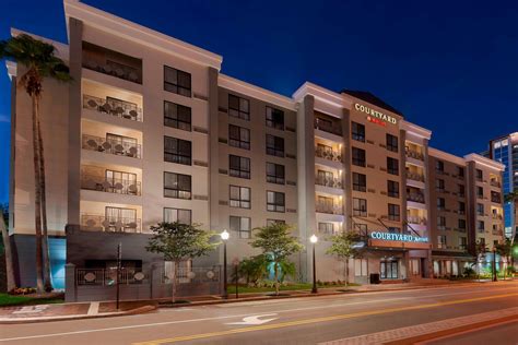 Courtyard By Marriott Tampa Downtown Tampa Fl