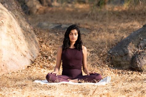 How To Set Up An Outdoor Meditation Space — Alo Moves