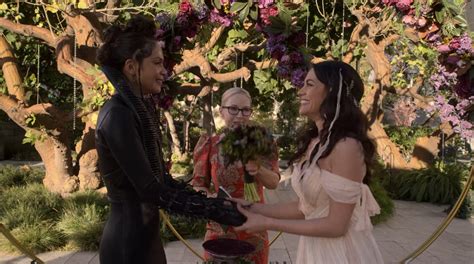 ‘lucifer Maze And Eves Wedding Day Hits A Few Snags Recap Timesherald