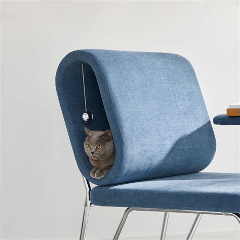 Adorable Pet Friendly Armchair Was Designed For Both Humans And Cats To