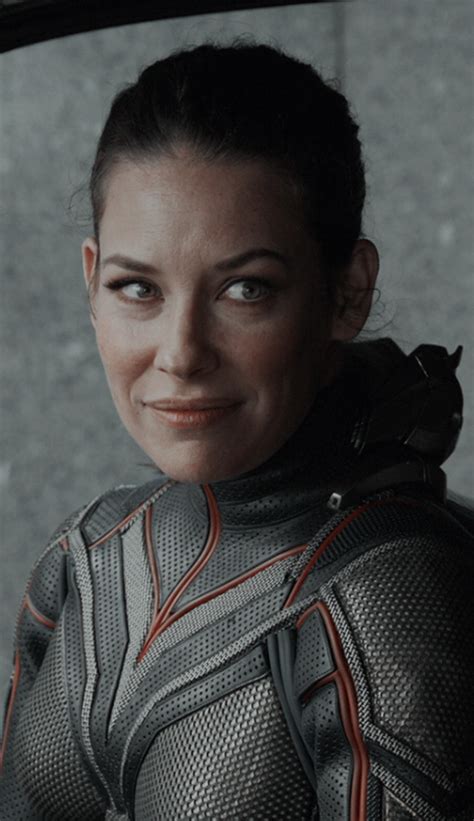 Separate hair into three equal sections with middle section right on the center of the head. (99+) hope van dyne lockscreens | Tumblr | Marvel ...