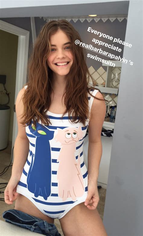 Mihalik enikő tipikus modell (jó értelemben), de palvin barbi sokkal szebb :) nekem ő olyan, mint a skinsből effy (nem tudom mi a rendes neve) de csak azért mihalik enikő (nem tetszik egyáltalán amúgy), mert utálom palvin barbarát, meg a körülötte lévő felhajtást, ezt a seggnyalást, ami itt megy. Ha Palvin Barbi fürdődresszétől nem kerülsz nosztalgikus ...