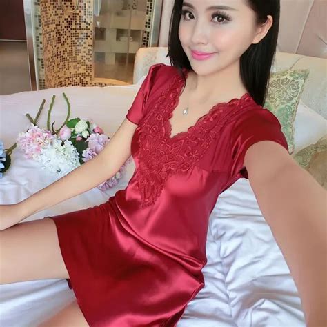 2017 New Brand Sexy Nightgown Women Embroidery Satin Silk Sleepwear Sexy Lingerie Robe Spring