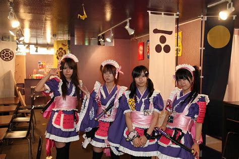 Maid Cafés Que No Te Puedes Perder En Tu Visita A Akihabara Japón ⋆