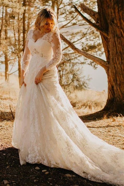 Elegant Country Style Plus Size Lace V Neck A Line Illusion 34 Sleeve Court Train Wedding Dress