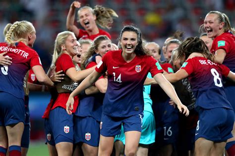 Fifa Women S World Cup Norway Beats Australia On Penalties In