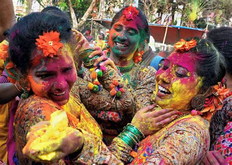 List of indian festivals and holidays in the year 2021, which includes government and national holidays, buddhist holidays, jain holidays, sikh holidays and christian holidays in india. Holi 2018: Revellers across India celebrate the festival of colours with vigour and fervour- The ...