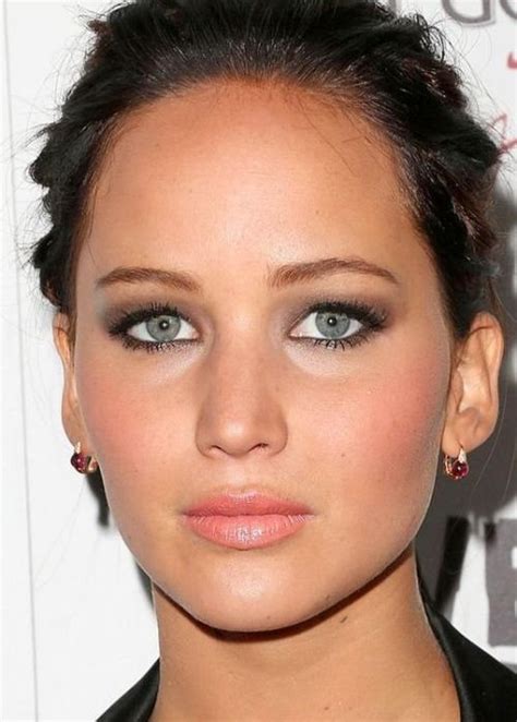 What famous actresses have brown hair? 20 Best Celebrity Makeup Ideas for Green Eyes ...