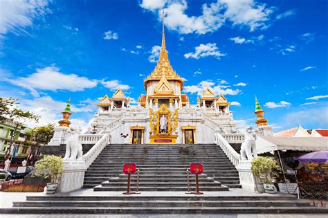 Wat Traimit - One of the Top Attractions in Bangkok, Thailand - Yatra.com