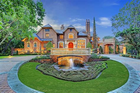 A Majestic English Manor Mansion In Houston Comes Market At 7900000