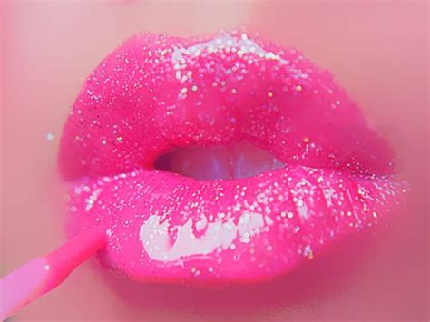 anna smith pink lips pink lip gloss glossy lips