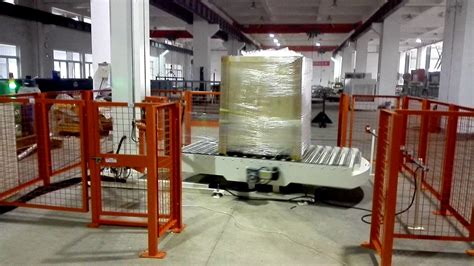 Fully Automatic In Line Turntable Pallet Wrappers Mqspack Mp303 Youtube