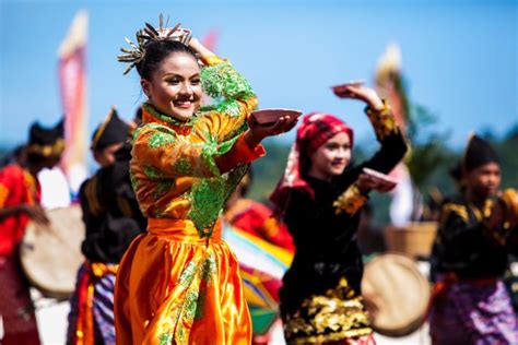 Mengenal Tari Piring Warisan Budaya Kebanggaan Sumatera Barat Minews Id