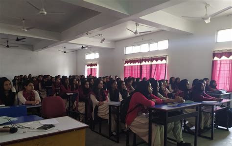 Jul 14, 2021 · check the list of top 5,781 engineering colleges in india based on 2020 ranking listed on collegedekho. Maryam Ajmal Women's College of Science & Technology ...