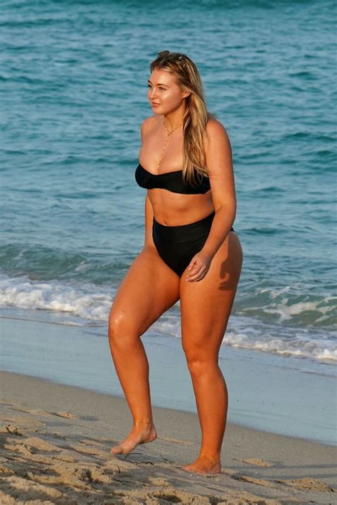 Iskra Lawrence Sexy 41 Photos Thefappening