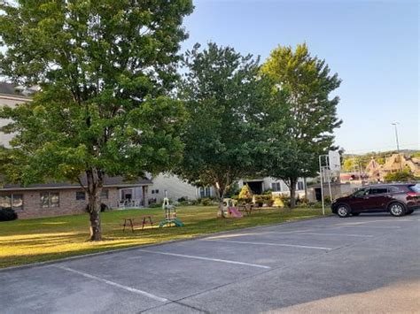 Maples Motor Inn Updated 2023 Prices Reviews And Photos Pigeon Forge