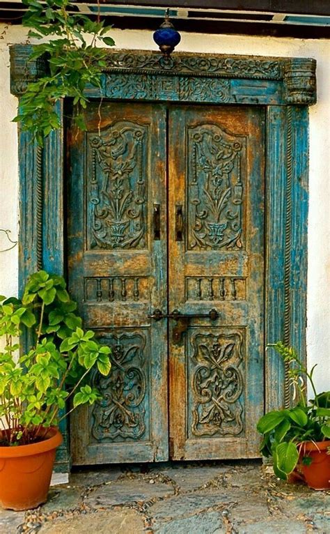 Farmhouse Front Door Ideas 20 Rustic Doors Old Wooden Doors