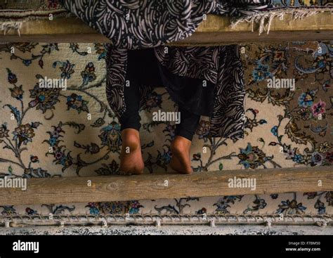 An Afghan Refugee Woman Feet Making A Carpet In Her House Isfahan Province Kashan Iran Stock