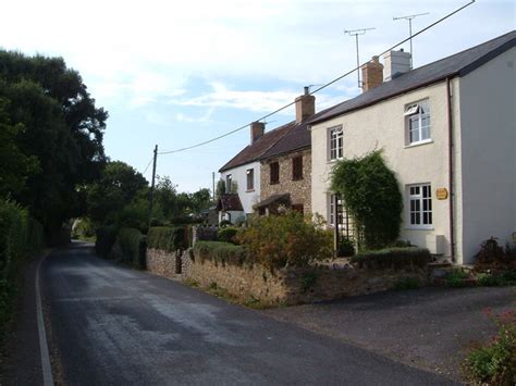 Cottages At Dipford © Derek Harper Cc By Sa20 Geograph Britain And