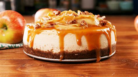 Caramel Apple Cheesecake With Ginger Snap Crust Loree The Domestic Diva