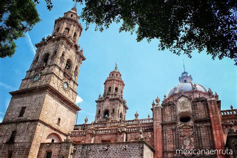 Catedral De Morelia Michoacán Su Construcción Inició En 1660 Y Sus