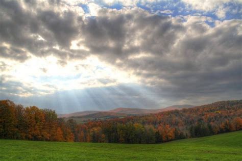 4 Favorite Quiet Fall Foliage Drives In New England New