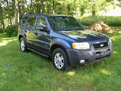 Sell Used 2001 Ford Escape Xlt Sport Utility 4 Door 30l In Lexington