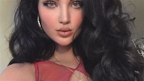 Natalie Halcro Before Surgery ~ Natalie Halcro Before And After Plastic