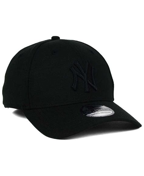 New Era New York Yankees Black On Black Classic 39thirty Cap Macys