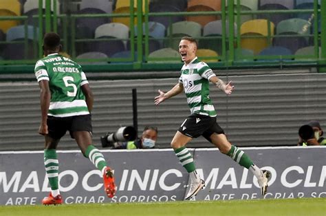 Live football online | football stream. Sporting CP vs. Farense FREE LIVE STREAM (12/19/20): Watch Primeira Liga online | Time, USA TV ...