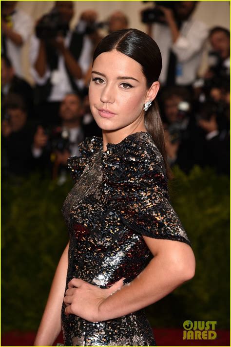 Adele Exarchopoulos Imogen Poots Turn Heads At Met Gala Photo Imogen Poots