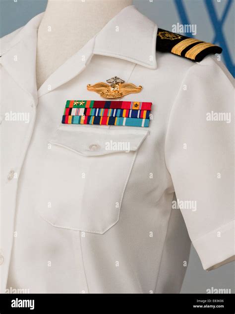 Us Navy Female Officer Summer White Service Uniform Showing Shoulder