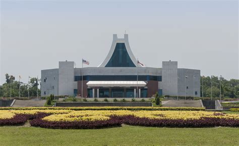 Pusat pentadbiran baru kerajaan negeri pahang yang cukup besar di kotasas. Dewan Undangan Negeri Sabah - Wikiwand