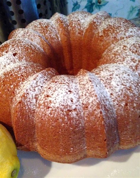 bittersweet cooking lemon and almond pound cake