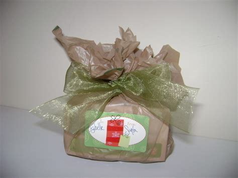Reusable Christmas T Wrapping · T Wrap · Decorating On Cut Out Keep
