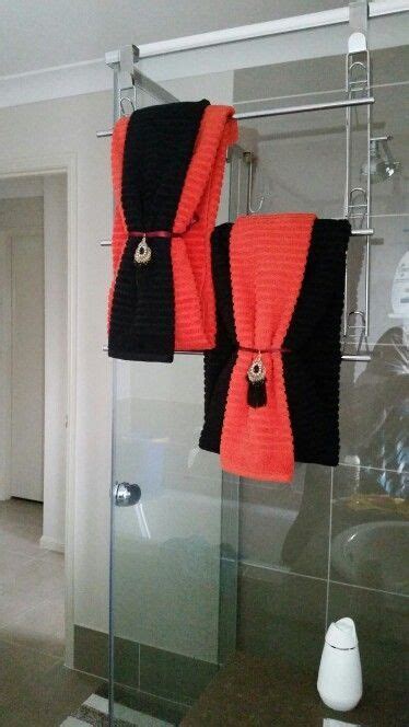 Here we have listed some of the ways you can hang a towel. Best 25+ Folding bath towels ideas | Bathroom towel decor ...