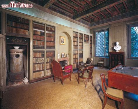 A soli 8 km dal centro di milano, la casa di campagna di alessandro manzoni, offre la possibilità di organizzare: Casa Manzoni, Milano | Cosa vedere: guida alla visita